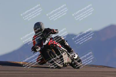 media/Nov-06-2023-Moto Forza (Mon) [[ce023d0744]]/3-Intermediate Group/Session 5 (Turn 9)/